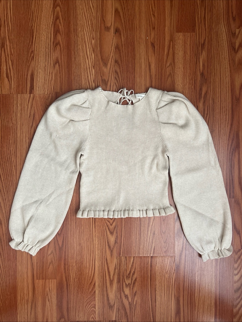 Promesa Cream Ribbed Puff-Sleeve Crop Sweater